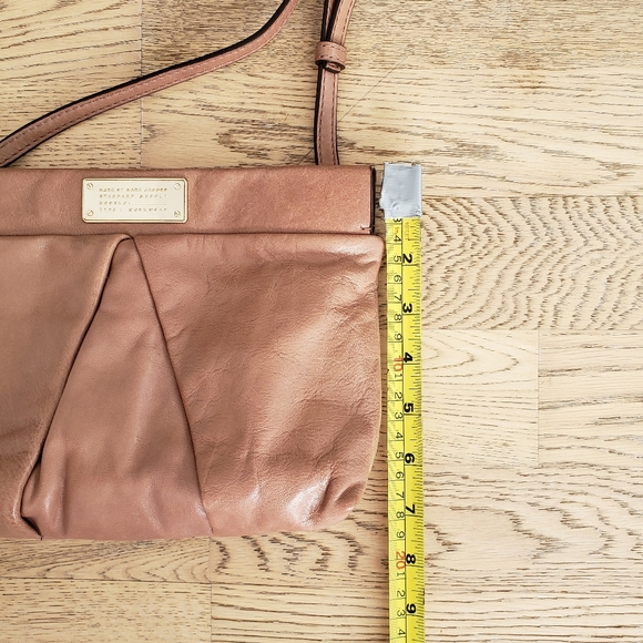 Marc Jacobs small crossbody  - dusty pink - Picture 7 of 10